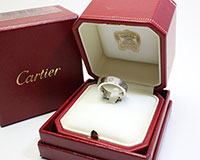 １８金ホワイトゴールド カルティエ指輪 ラブリング ハーフDの買取