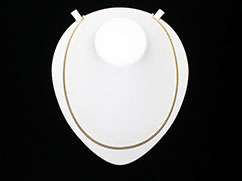 �약�l�b�N���X�̔���