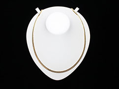 �약�l�b�N���X�̔���