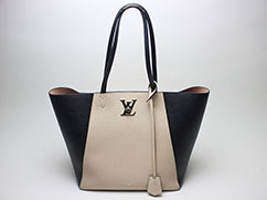 ���C�E���B�g��&nbsp;�J�[�t&nbsp;���b�N�~�[�E�J�o�̔���