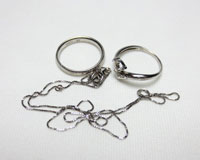 １８金イヤリング買取