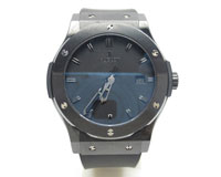 ウブロ&nbsp;クラシックフュージョン&nbsp;オールブラック&nbsp;セラミック／ＬＢ&nbsp;ＡＴの買取