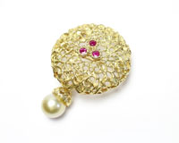 １８金ブローチ２６.３グラムの買取