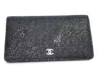 シャネル&nbsp;二つ折り長財布の買取